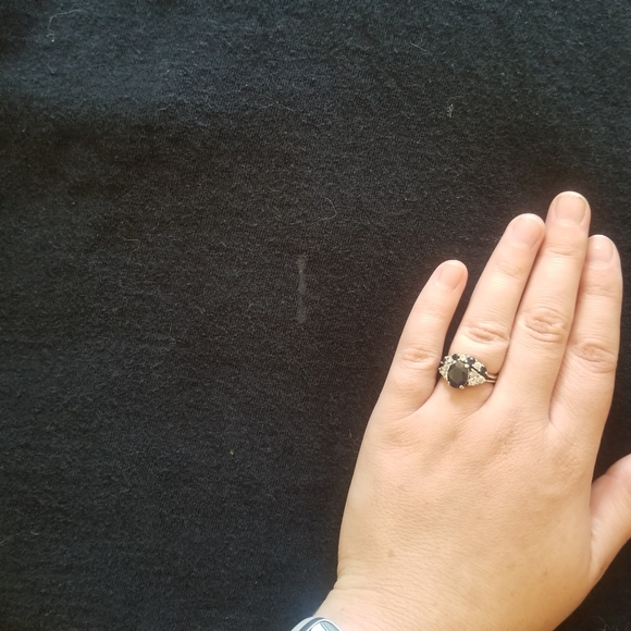 LIVE UNITED Preloved Top - Picture 7 of 7